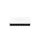 Önden görünüşte beyaz renkli, üzerinde 8 adet ethernet portu ve yeşil LED ışıkları olan ağ anahtarı